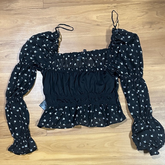 H&M Black Blouse with White Floral Pattern - Picture 3 of 3